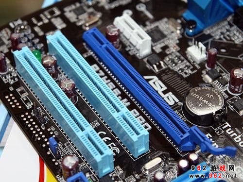 酷睿i3最佳搭配 華碩H55新品上市799元